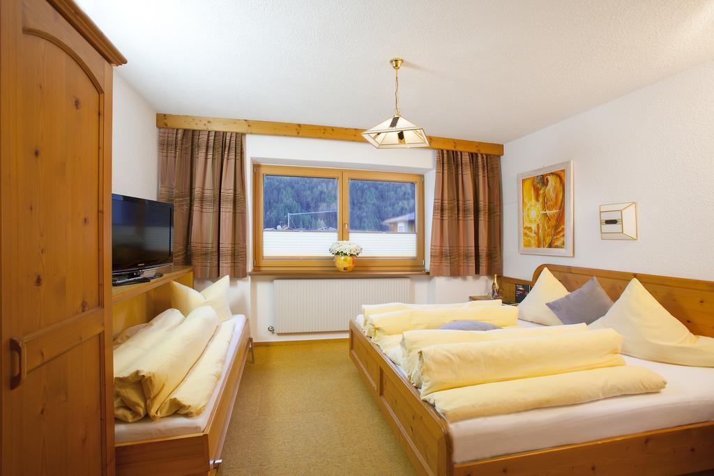 Top Tirol Appartement Huben  Habitación foto